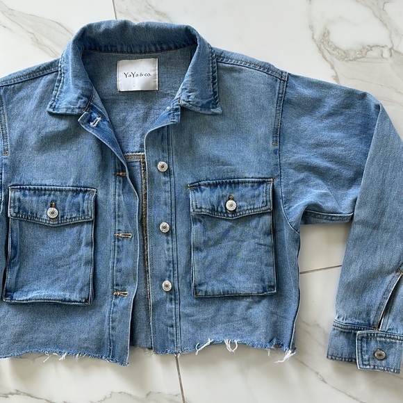 YaYa & Co Cropped denim jacket size small - Picture 2 of 7